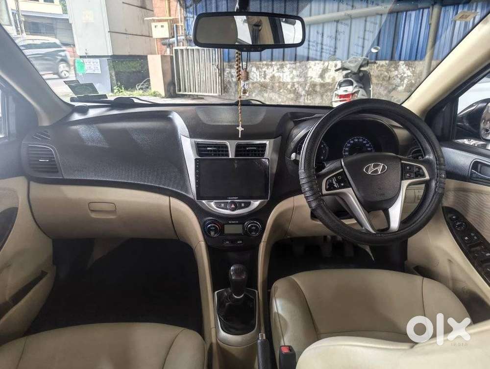 Hyundai Verna Fluidic 1.6 Vtvt Sx, 2012, Petrol