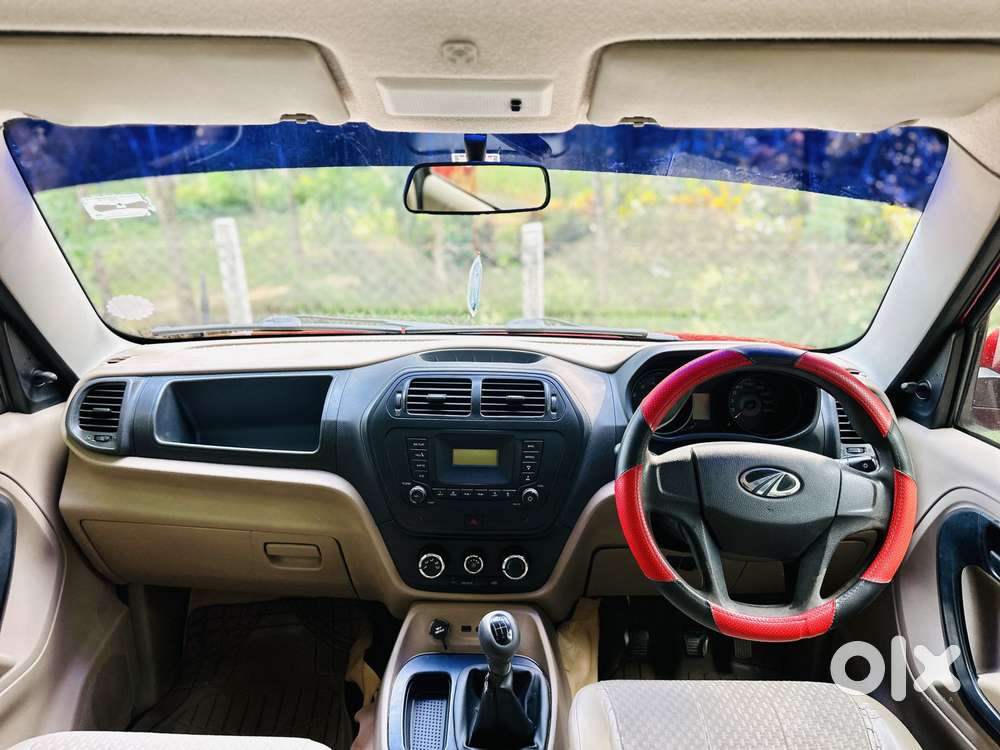 Mahindra Tuv 300 T6, 2016, Diesel