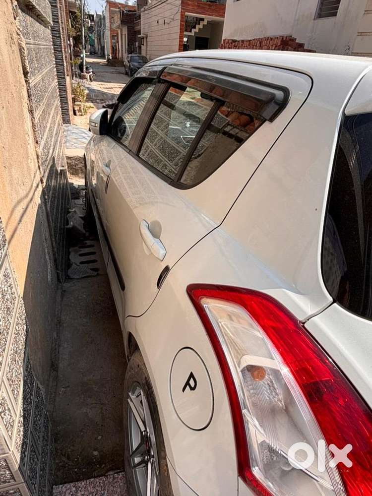 Maruti Suzuki 2015 Car