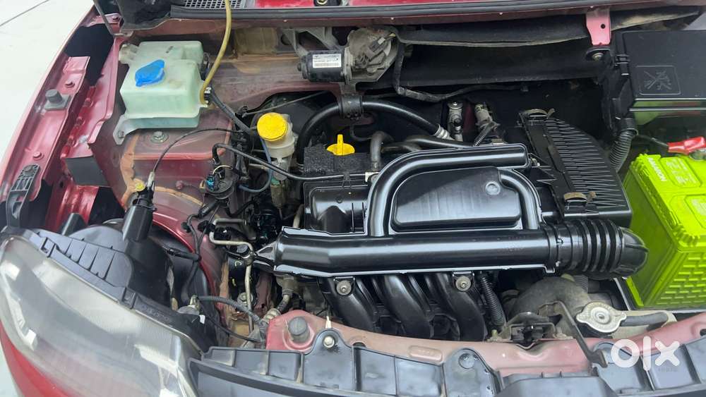 Renault Kwid 2019-ongoing 1.0 Rxt Amt (o), 2017, Petrol