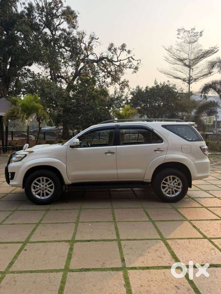 Toyota Fortuner 2011-2016 4x2 Manual, 2014, Diesel