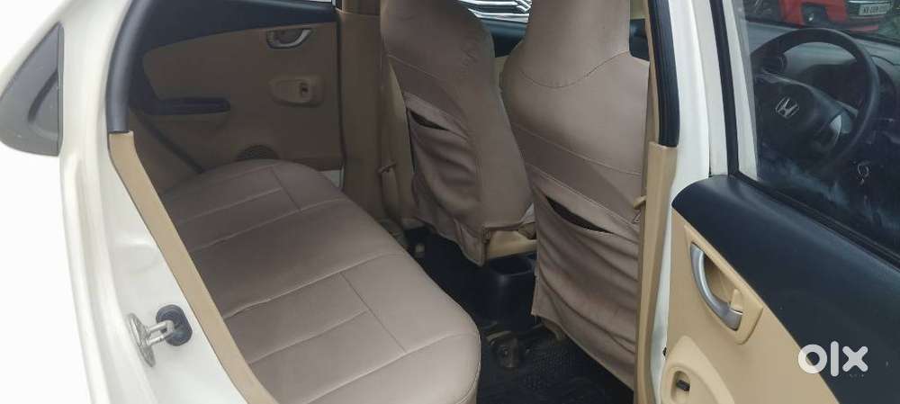 Honda Brio V Mt, 2012, Petrol