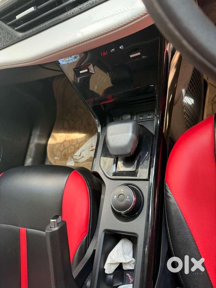 Tata Nexon Petrol 2023 With Sunroof