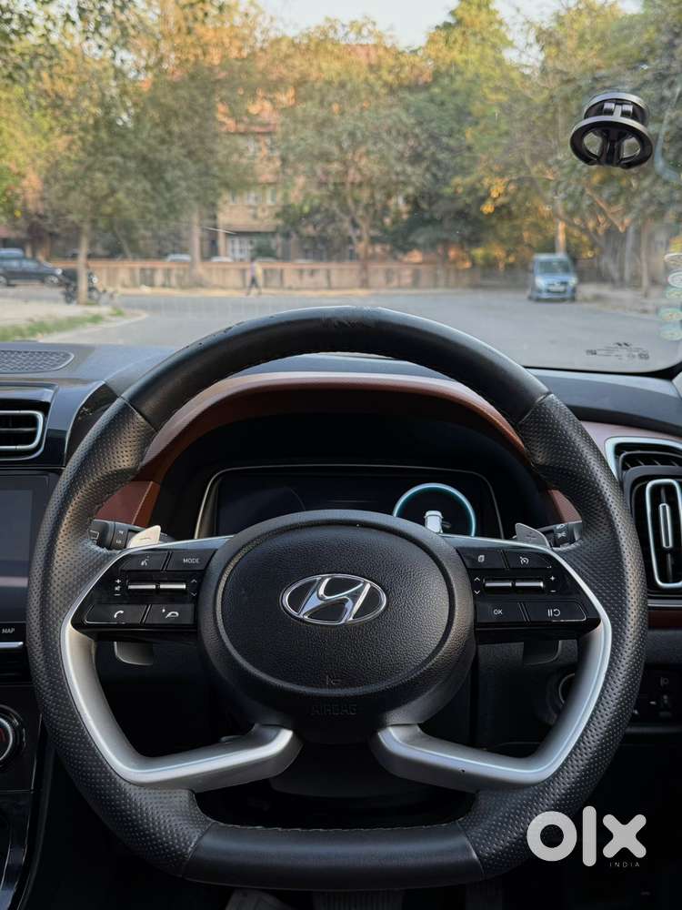 Hyundai Alcazar 2.0 Signature (o) Petrol At 7 Str, 2022, Petrol