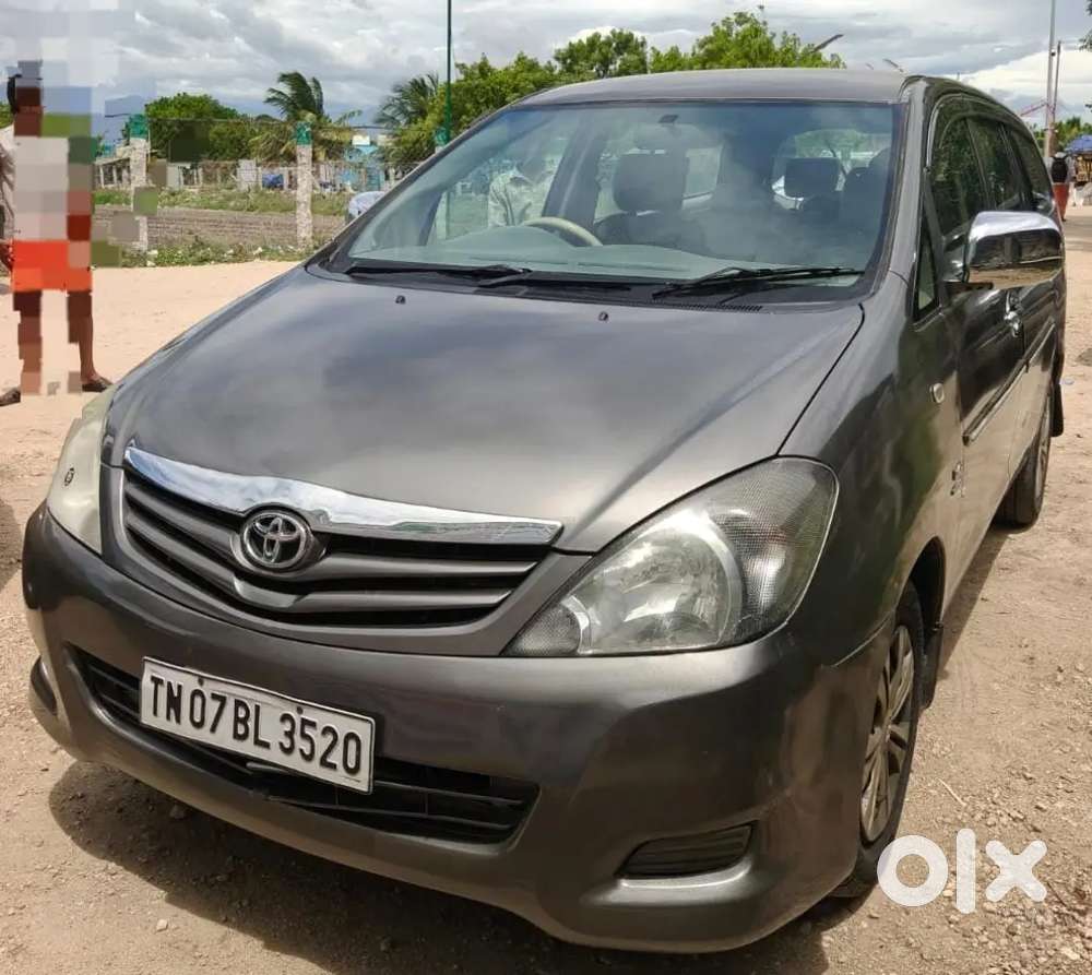 Toyota Innova Diesel 2011