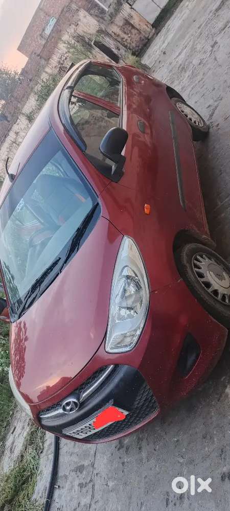 Hyundai I10 2012 Petrol 98000 Km Driven