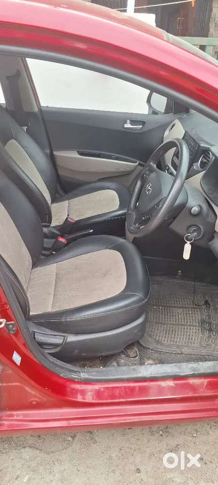 Hyundai Grand I10 Sportz Petrol 2017 For Urgent Sales