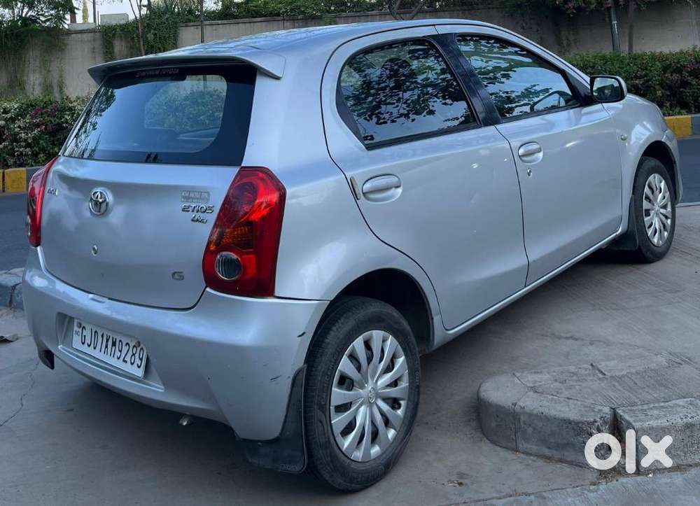 Toyota Etios Liva 2011-2012 G, 2011, Petrol