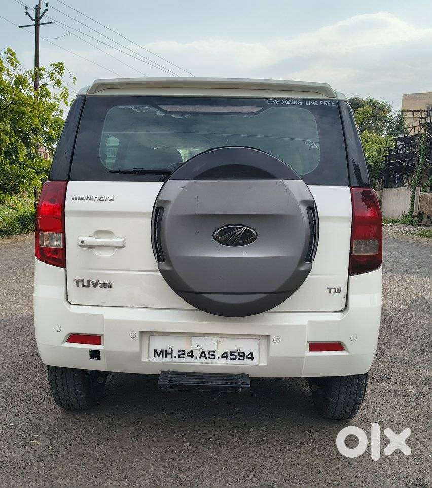 Mahindra Tuv 300 T10, 2018, Diesel