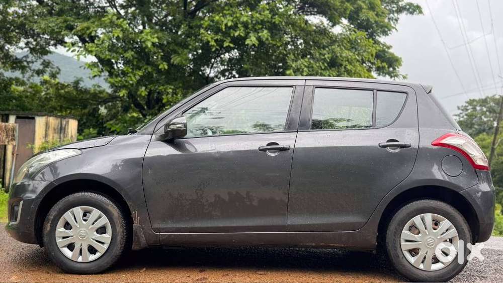 Maruti Suzuki Swift Vxi Abs Bsiv, 2017, Petrol