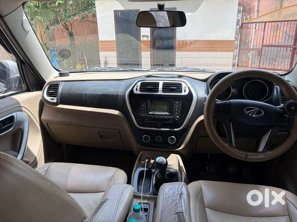 Mahindra Tuv 300