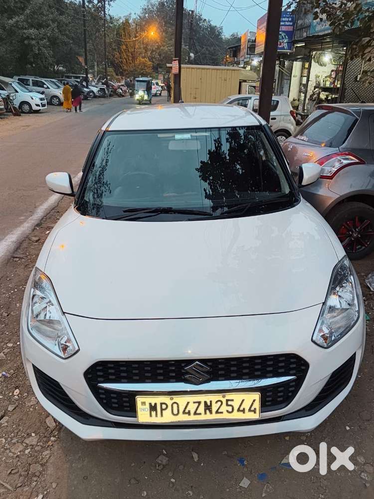 Maruti Suzuki Swift Vxi Optional, 2023, Petrol