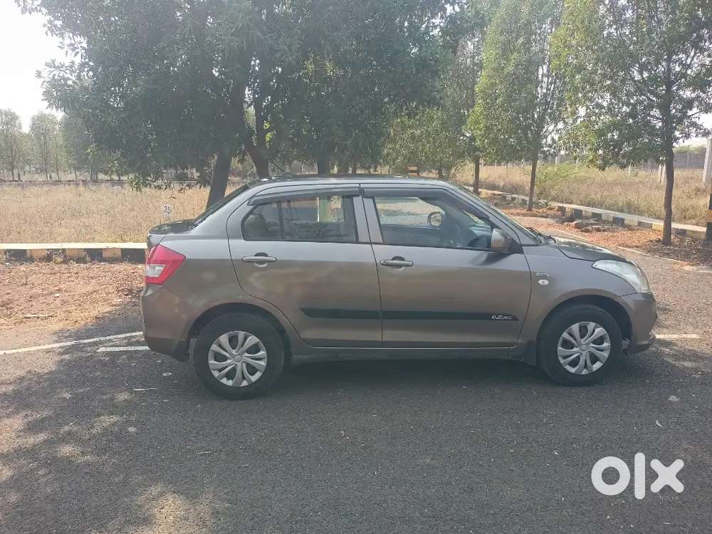 Maruti Suzuki Swift Dzire 2017 Diesel 75000 Km Driven