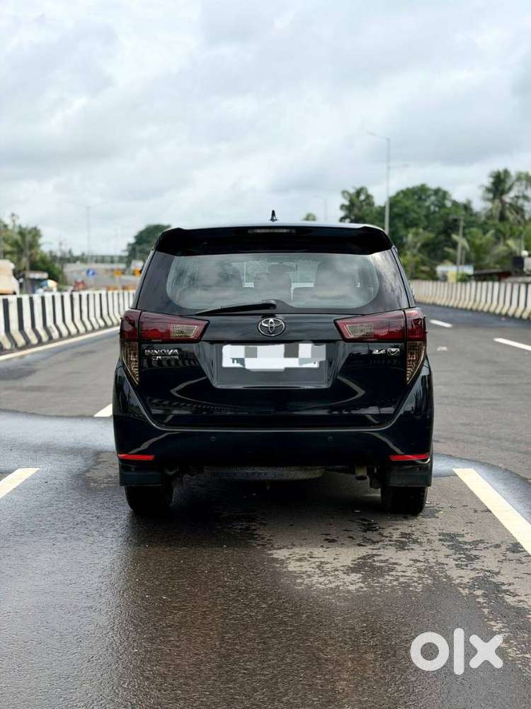 Toyota Innova Crysta 2.4 V, 2017, Diesel