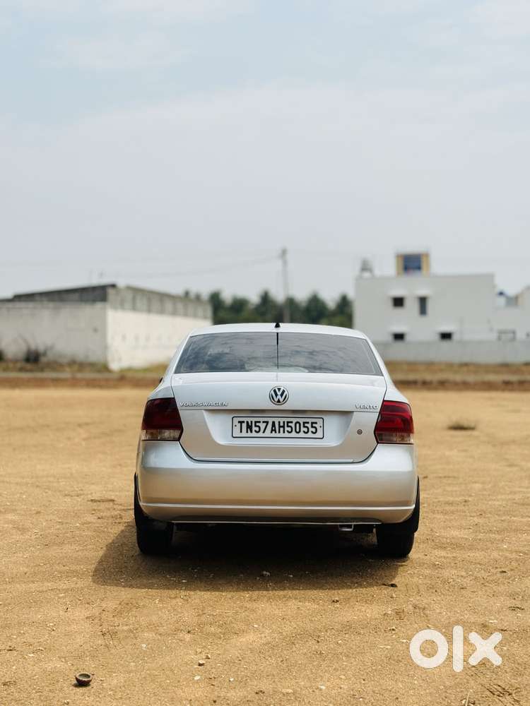 Volkswagen Vento 2010-2013 Petrol Highline, 2012, Petrol