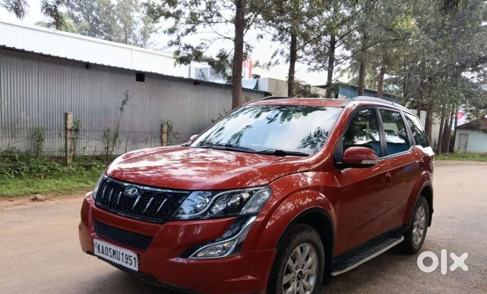 Mahindra XUV500 W10 AT, 2016, Diesel