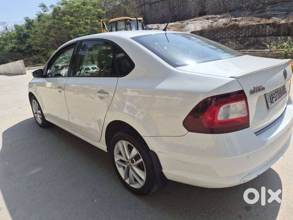 Skoda Rapid [ ] 1.5 Style Plus Tdi At, 2018, Diesel