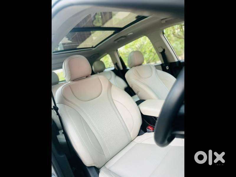 Mahindra Xuv700 2.2 Ax 7 Diesel At Str, 2024, Diesel