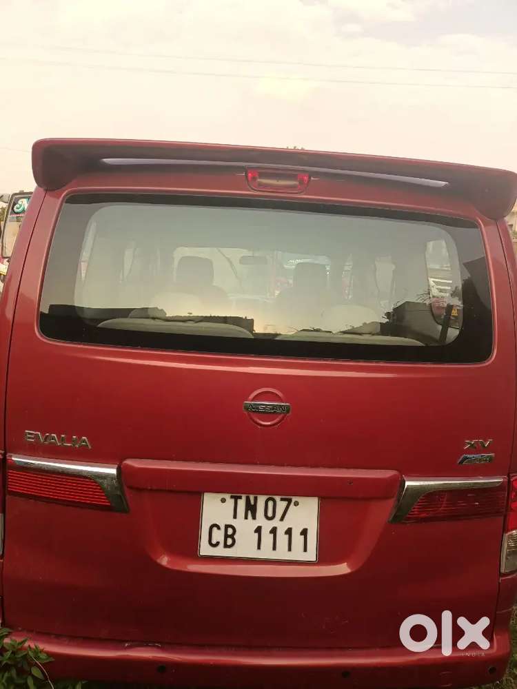Nissan Evalia 2013 Diesel 200000 Km Driven