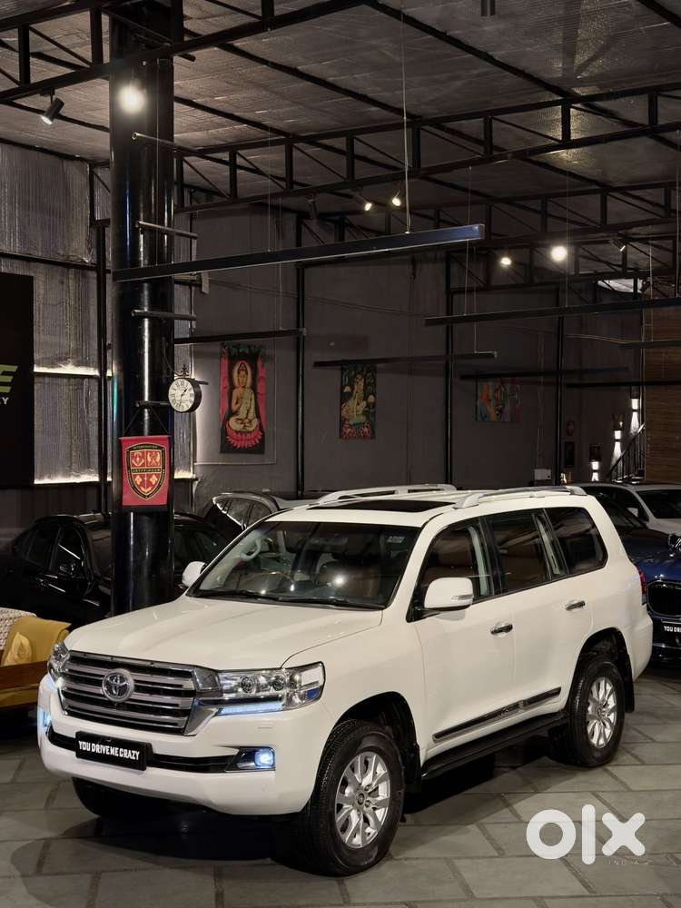 Toyota Land Cruiser [2015-2020] 4.5 Vx Lc 200, 2018, Diesel