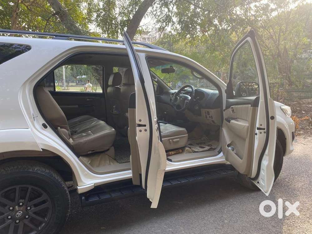 Toyota Fortuner 2015 Diesel Well Maintained