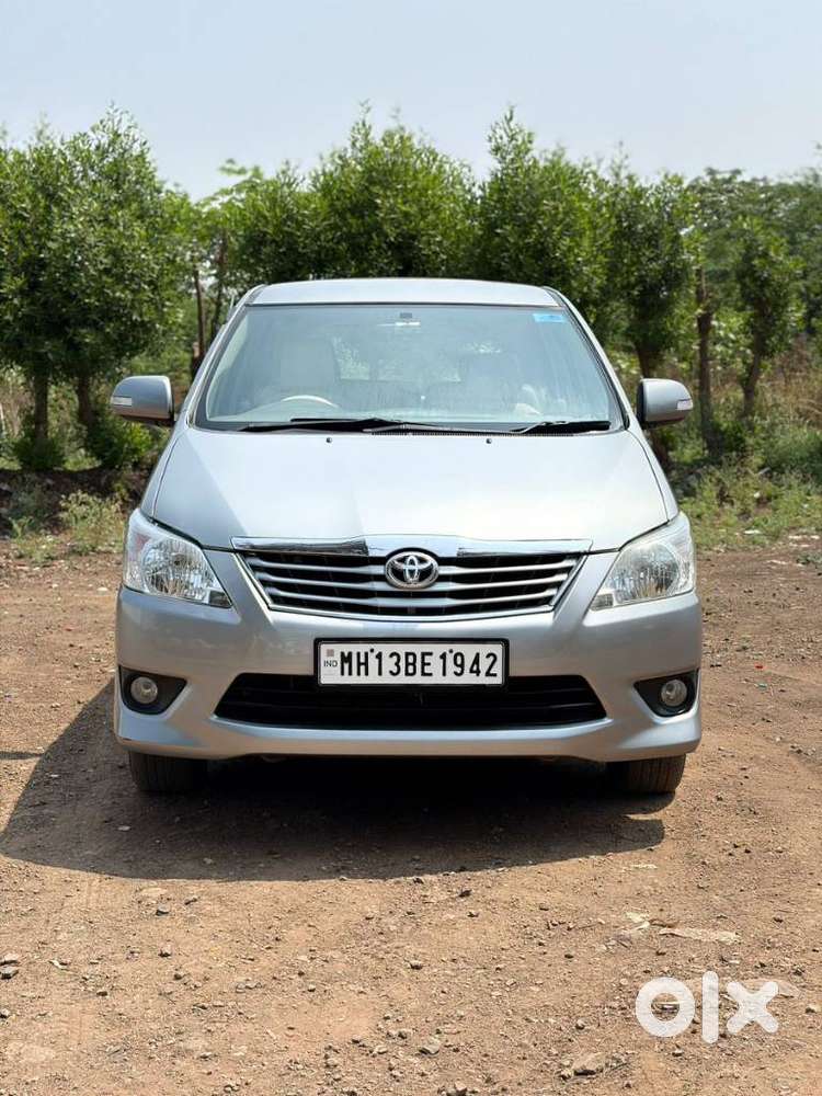 Toyota Innova 2009-2011 2.5 Vx 8 Str Bsiv, 2012, Diesel