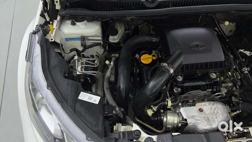 Tata Nexon 1.2 Revotron Xma Amt (s), 2022, Petrol
