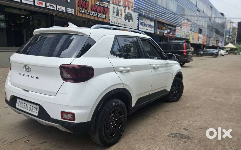 Hyundai Venue S Plus Mt 1.2 Kappa, 2021, Petrol