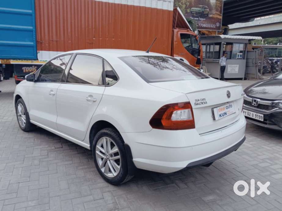 Skoda Rapid 1.6 Mpi Style, 2018, Petrol