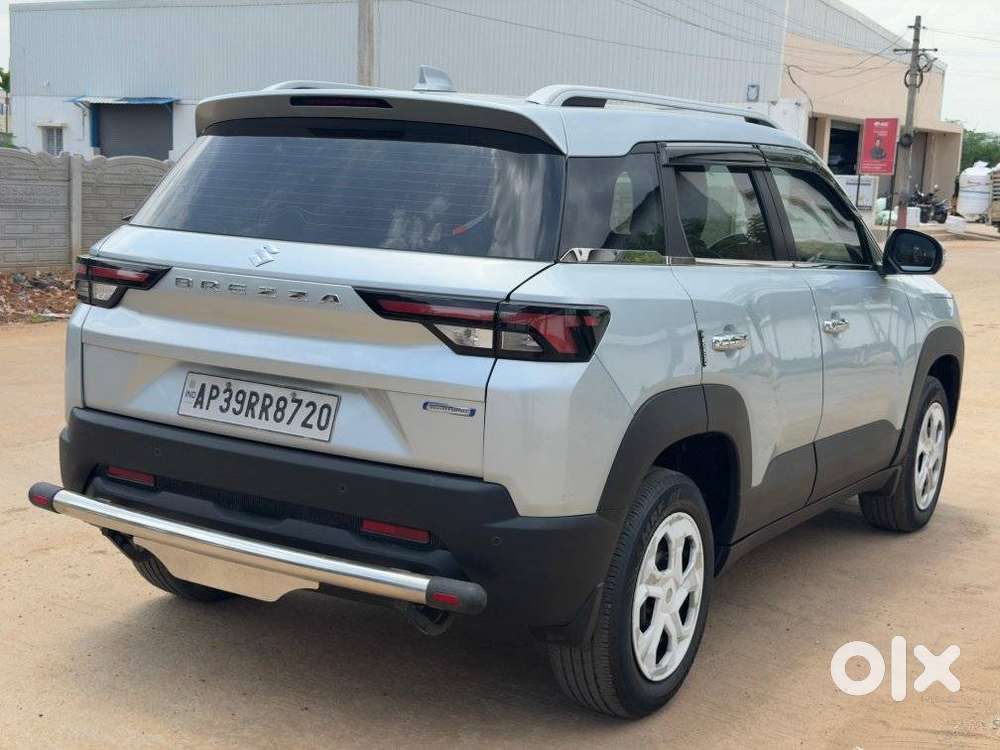Maruti Suzuki Brezza 1.5 Vxi At Smart Hybrid, 2022, Petrol