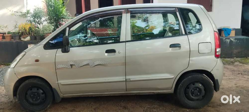 Maruti Suzuki Zen Estilo 2009
