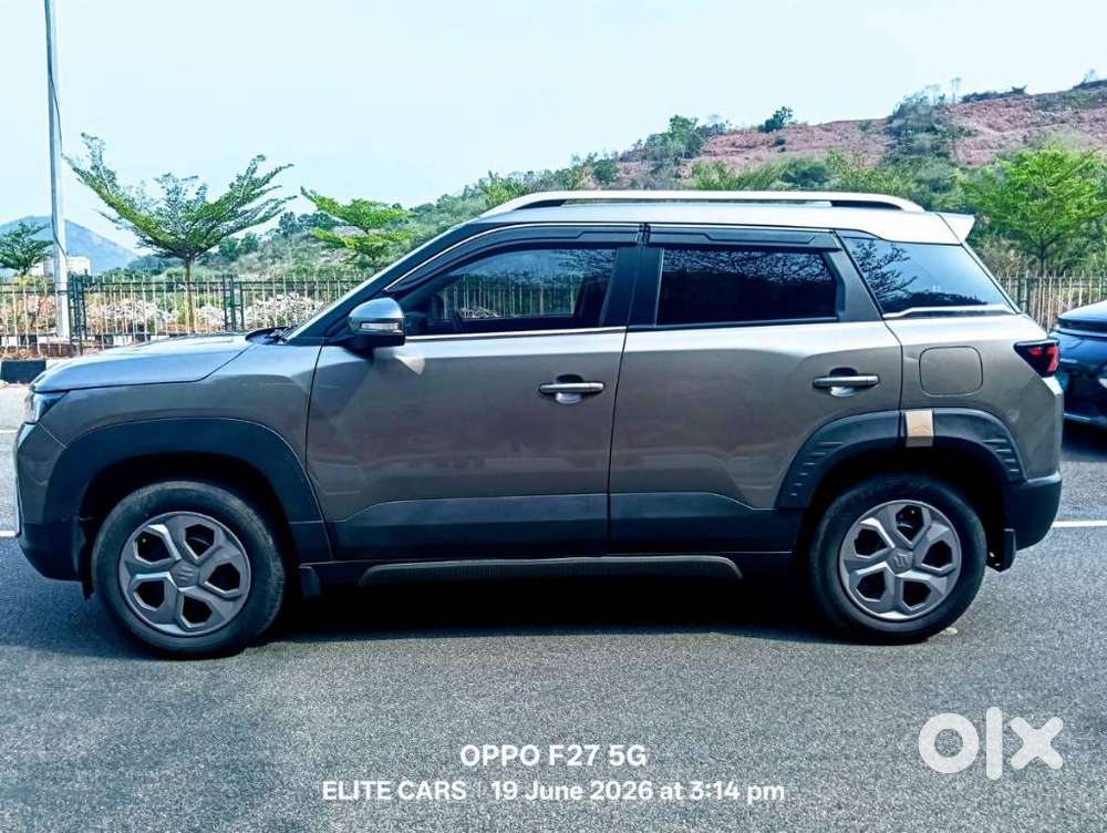 Maruti Suzuki Brezza 1.5 Vxi Smart Hybrid, 2023, Petrol