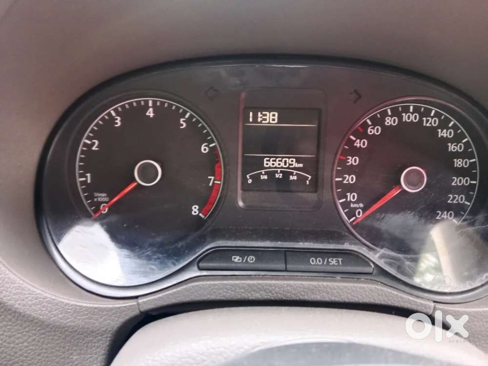 Volkswagen Vento Petrol Highline, 2015, Petrol