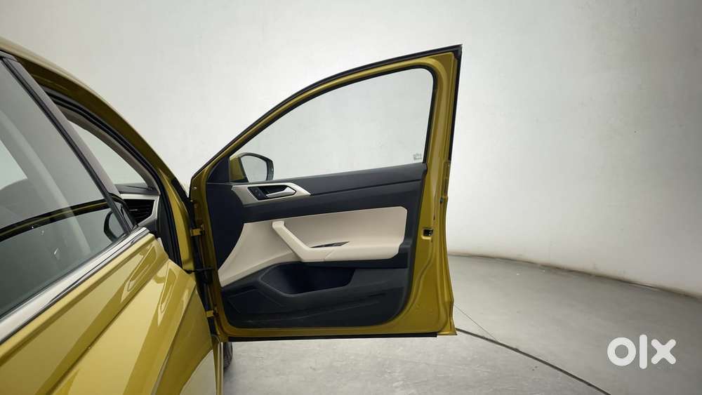 Volkswagen Virtus 1.0 Topline Tsi At, 2022, Petrol