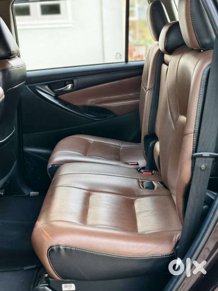 Toyota Innova Crysta 2.4 Gx Limited Edition At 8 Str, 2020, Diesel