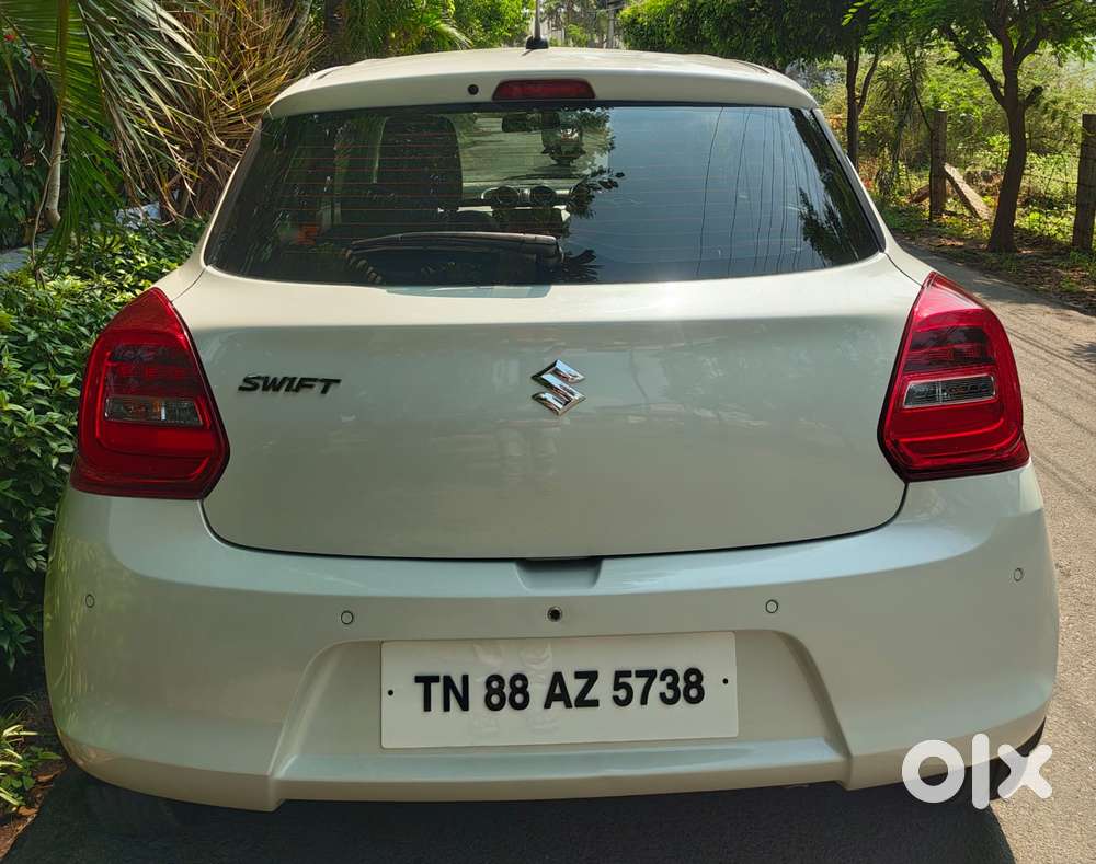 Maruti Suzuki Swift 1.3 Zxi, 2023, Petrol