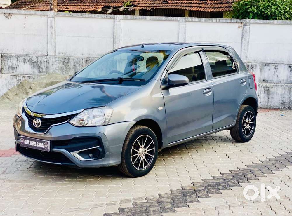 Toyota Etios Liva 2014-2016 V, 2016, Petrol