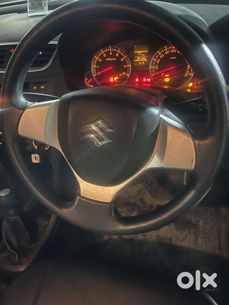 Maruti Suzuki Swift Vxi Optional, 2017, Petrol