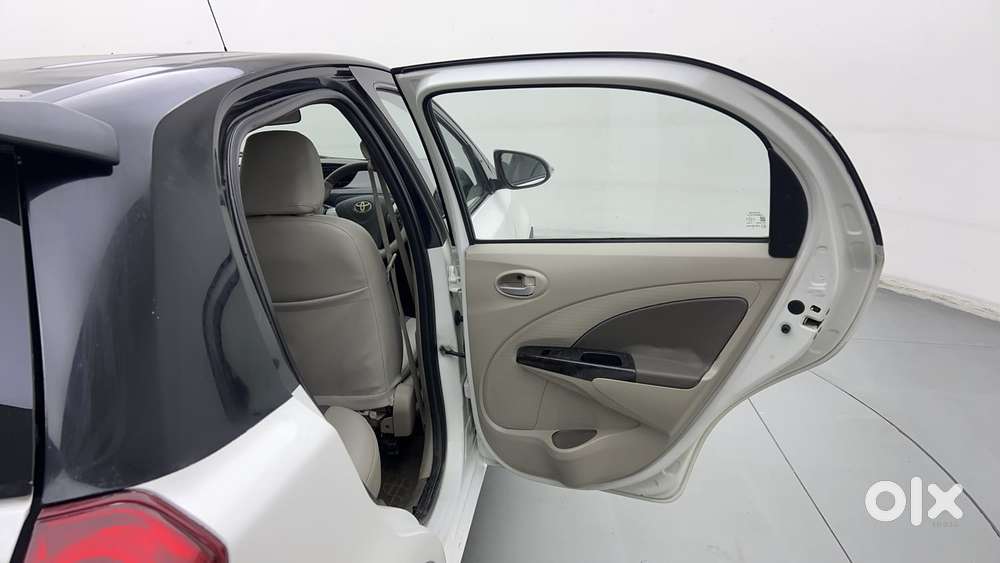 Toyota Etios Liva 2014-2016 V, 2016, Petrol