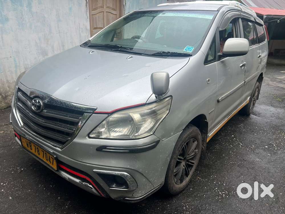 Toyota Innova 2.5 E Diesel Ps 7-seater, 2013, Diesel