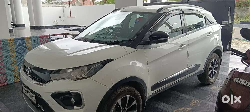 Tata Nexon 2020 Petrol 78000 Km Driven New Tyre Yokohama