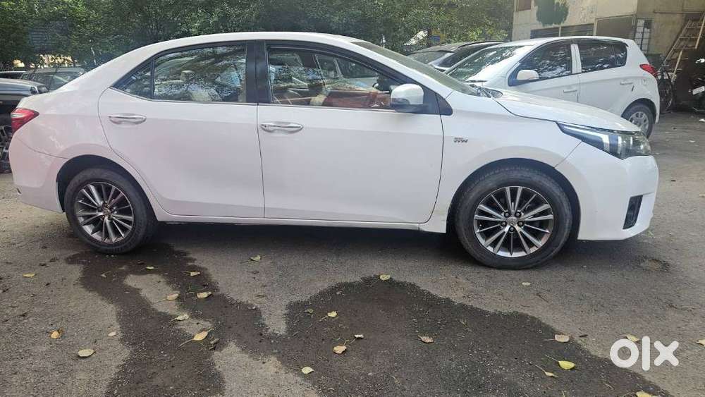 Toyota Corolla Altis Vl At, 2015, Petrol