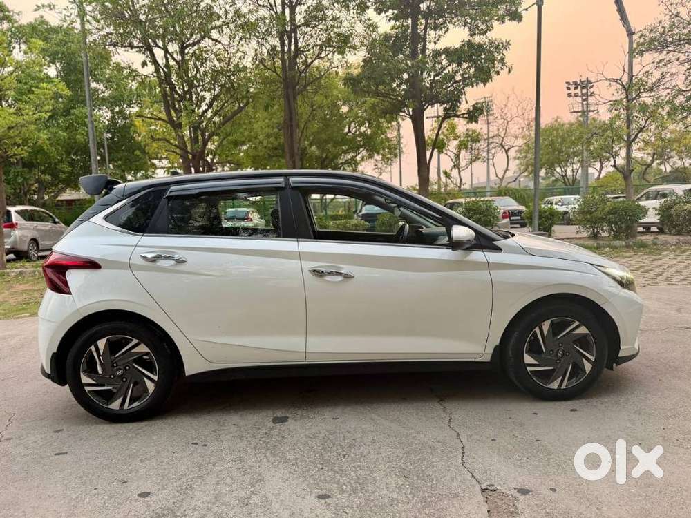Hyundai I20 Asta (o) 1.2 Mt Dual Tone, 2021, Petrol