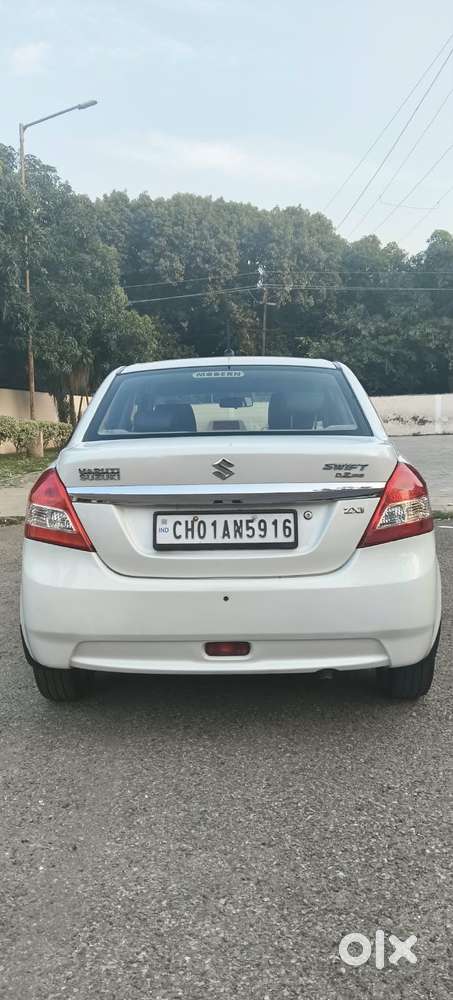 Maruti Suzuki Swift Dzire Zxi, 2012, Petrol