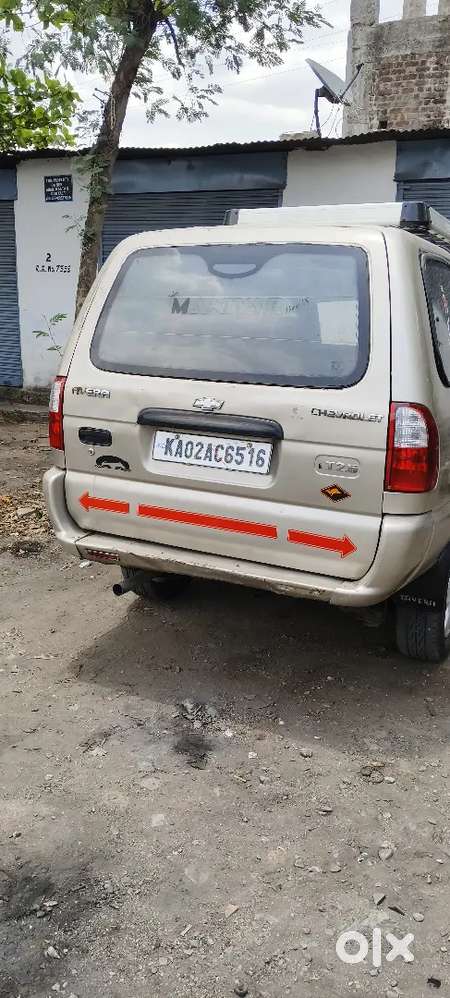 Chevrolet Tavera Neo 2012