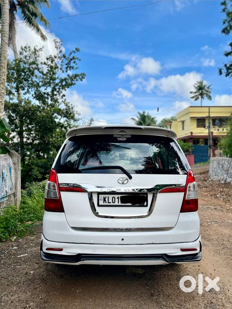 Toyota Innova 2.5gx (7s) 2013