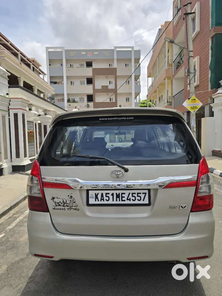 Toyota Innova 2.5 Vx 2013 With Showroom History