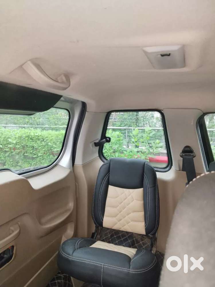 Mahindra Tuv 300 T8 Plus Amt, 2017, Diesel