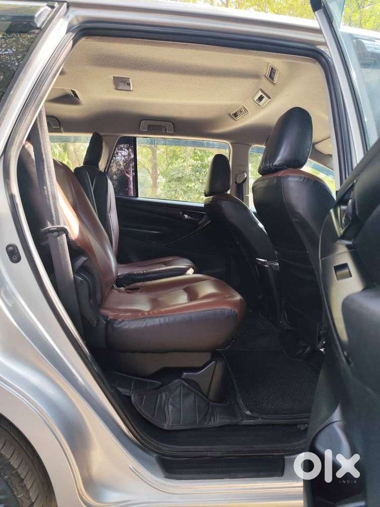 Toyota Innova Crysta