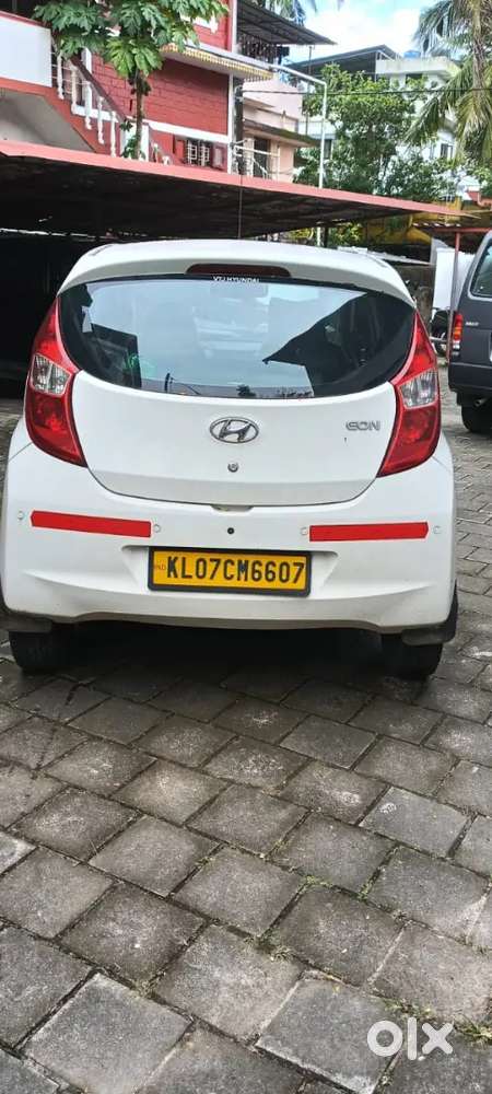 Hyundai Eon Magna + 2017